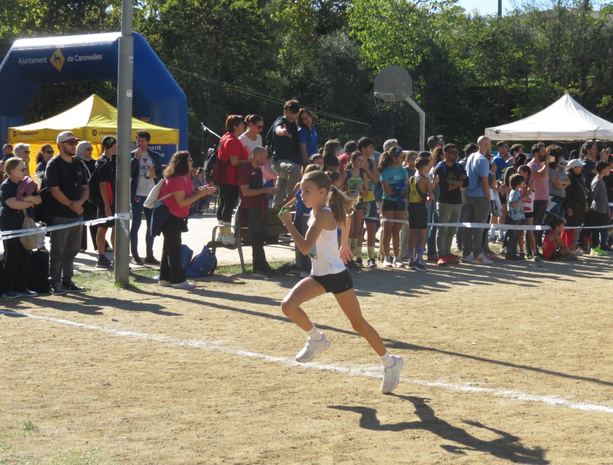 L’UGE Badalona es corona al Campionat de Catalunya de Cros de Relleus Mixtos a Canovelles